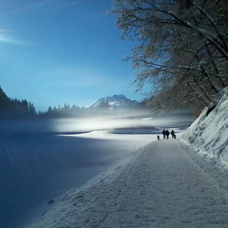 Logis Hotel Les Sapins Montriond Eksteriør bilde