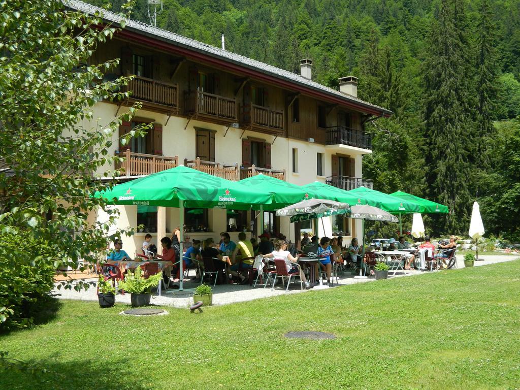 Logis Hotel Les Sapins Montriond Eksteriør bilde